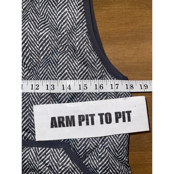 J Crew Vest Size Women XS Down Waterfowl Feather Insulation Preppy Sophisticated - Picture 3 of 7